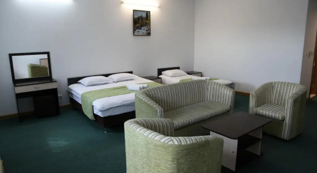 Suite PORT INN Hotel