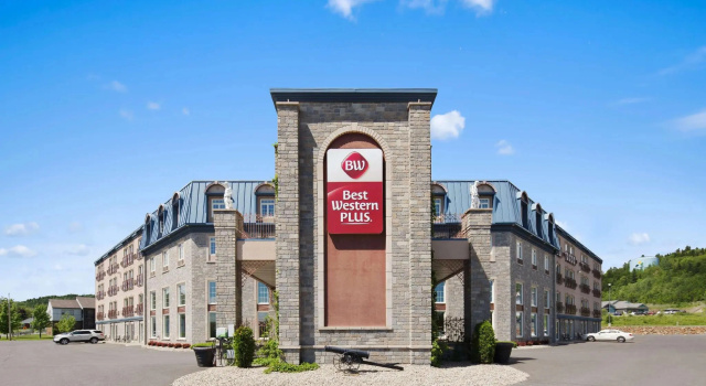 Трёхместный люкс Best Western Plus Edmundston