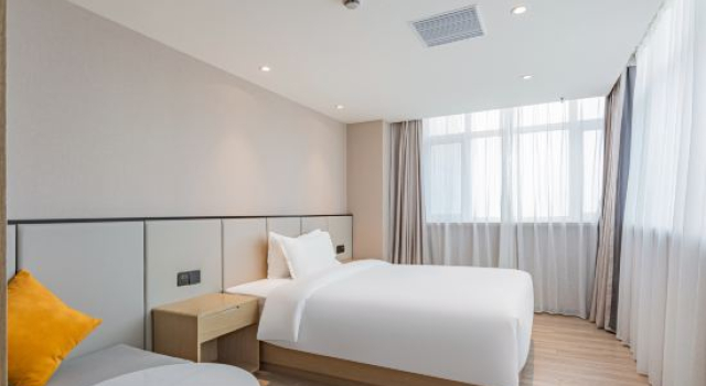 Люкс Starway Hotel (Changji Dongfang Plaza)