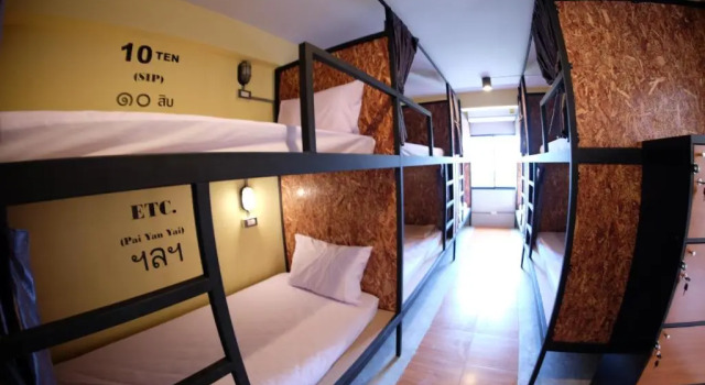 Семейный номер Standard Hide Bangkok Hostel