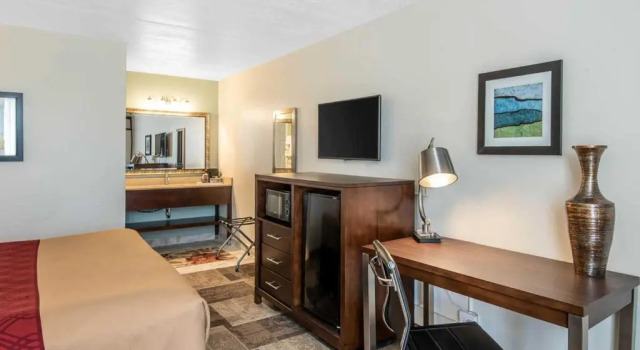 Номер Standard Econo Lodge Oak Grove-Blue Springs