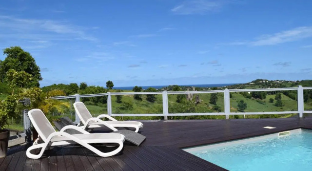 Шале с 2 комнатами Bungalow la paillote