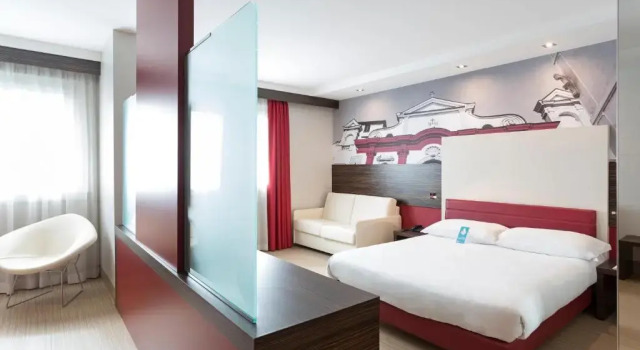 Четырёхместный номер Standard B&B Hotel Trento