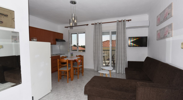 Isolde Apartment by TravelPro Services - Kalli...