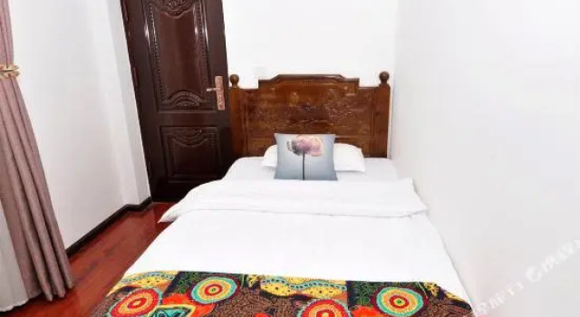Gantong Courtyard Hotel