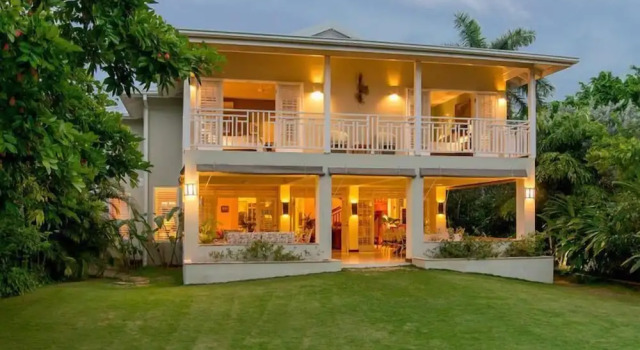 Coral Cove-Discovery Bay 5BR, Забронировать Отель Дискавери-Бэй Трелони