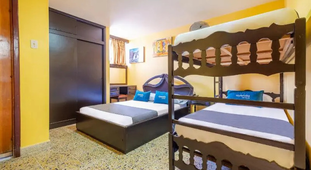 Четырёхместный номер Standard Hotel Almirante