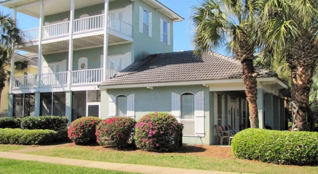 Emerald Shores by Crystal Waters, Book Feriehus Destin Emerald Coast