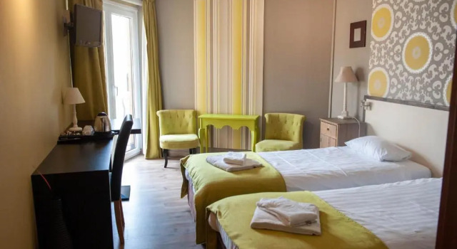 Двухместный номер Standard с балконом Hotel Myrtilles