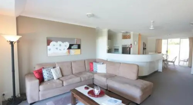 Unit 2 At Cote D'Azur, Prenota Hotel Hotel a Queensland con parcheggio, Parcheggio