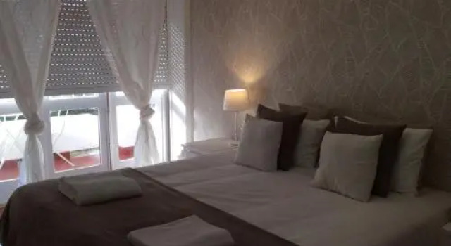 4U Lisbon IV Guesthouse, Забронировать Отель Отели Лиссабона с парковкой, рядом с Ареэйру, Парковка