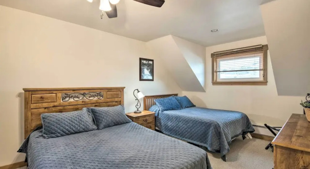 Inviting Townhome: 30 Mi to Yellowstone NP!
