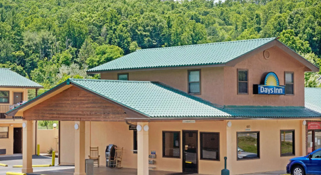 Номер Standard Days Inn by Wyndham Cherokee Near Casino