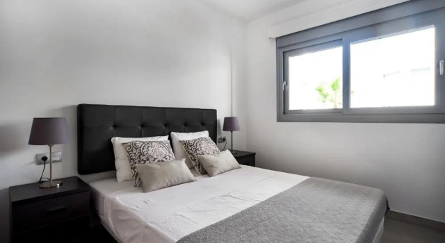Orange Holiday Housing - Villa Amalia 13, Забронировать Вилла Коттеджи Торревьеха, Коттедж