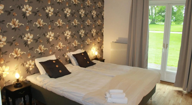 Hensbacka Hotell, Book Hotel  