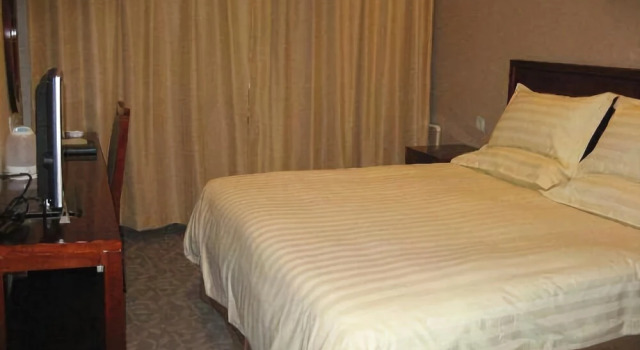 GreenTreeInn BeiJingYiZhuang WanYuanRd MetroStation Hotel