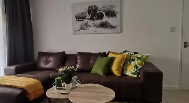 Bryanston one bed apartment, Забронировать Апартаменты/квартира Апартаменты Йоханнесбург, рядом с Chilli Lane Shopping Centre, Апартаменты/квартира