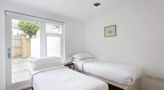 Gironde Road By Onefinestay