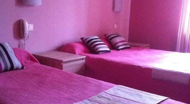 Трёхместный номер Standard Logis Hotel Le Clos Des Oliviers