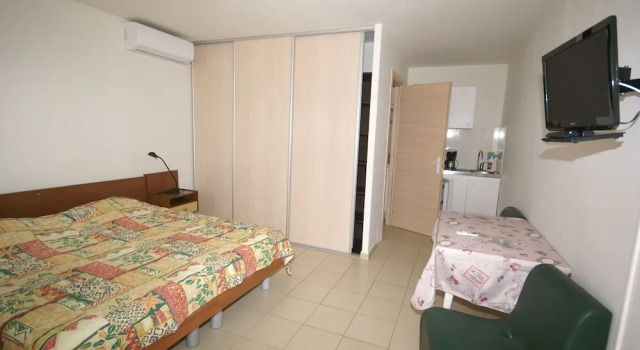 Quiet Apartment in Aregno by the Sea, Varaa Huoneisto  