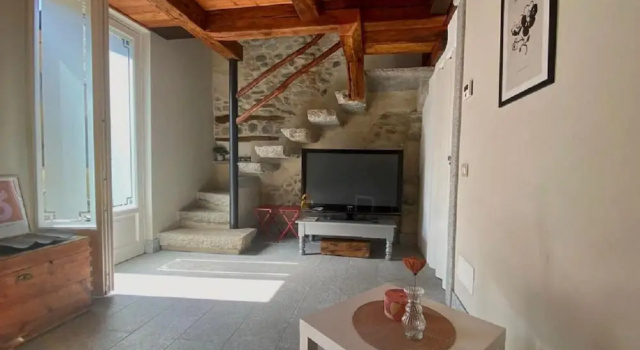 Marcello Apartment in the Centre of Verbania With, Забронировать Апартаменты/квартира Отели Вербания с парковкой, рядом с Ботанические сады Виллы Таранто, Парковка