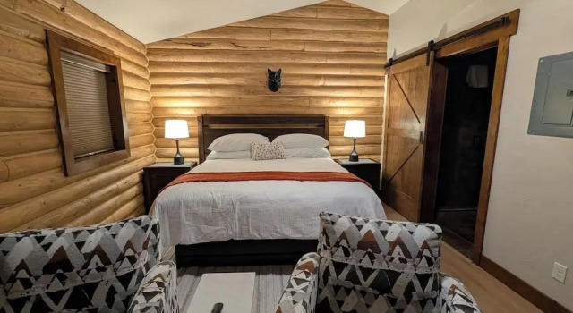 The Willows Cabins, Забронировать Дом для отпуска Виллы Вест-Йеллоустон, рядом с Музей Йеллоустоуна, Вилла