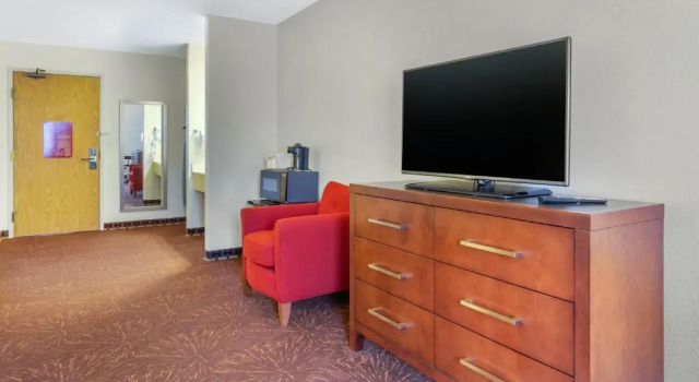 Люкс Spark by Hilton Lakewood Denver Southwest