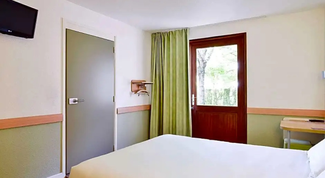 Ibis Budget Villefranche, Забронировать Отель Вильфранш-сюр-Сон Божоле