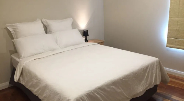 Коттедж с 3 комнатами Modern Home in Convenient Location