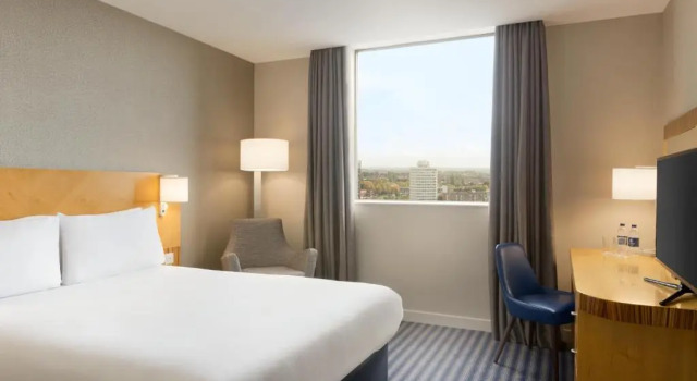 Двухместный номер Standard Ramada Hotel & Suites by Wyndham Coventry