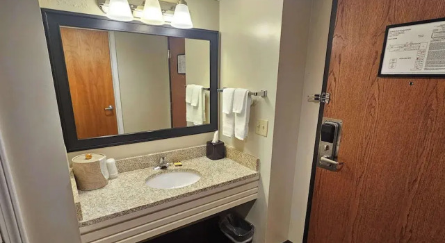 Двухместный номер Standard с видом на внутренний двор Americinn by Wyndham Birch Run - Frankenmuth