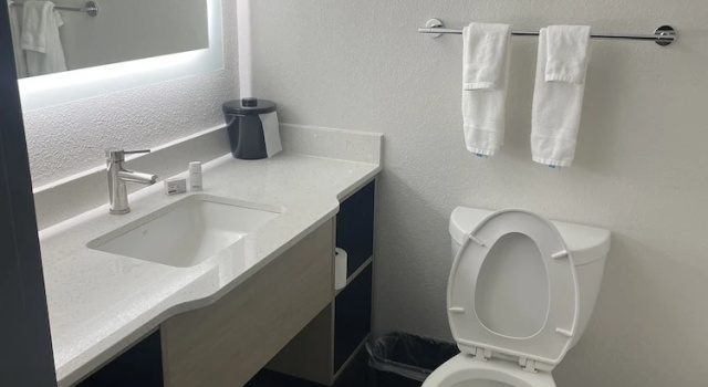 Люкс с 2 комнатами Wingate by Wyndham Savannah Gateway