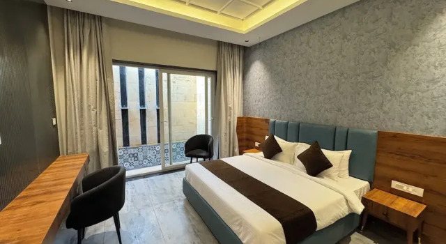 Nazaara Hills Retreat, Забронировать Отель Отели штата Раджастхана с парковкой, Парковка