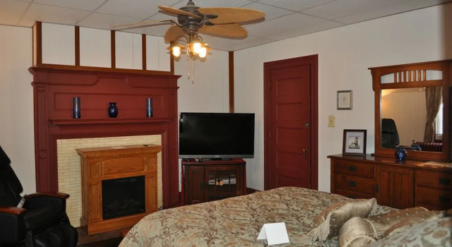 Aspen Manor Resort, Брондау Резорт Wellsburg тұрағы бар қонақ үйлер, Тоқтау алаңы
