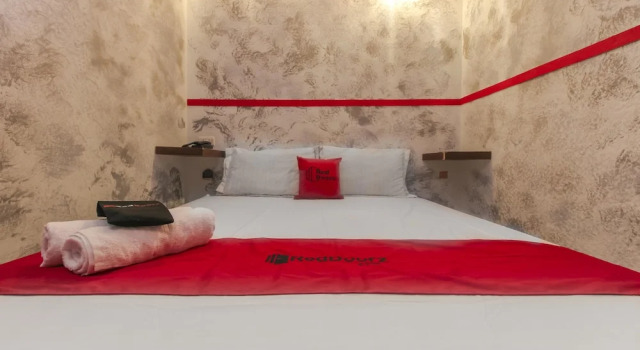 RedDoorz near Medan Plaza, Réserver Hôtel Medan Sumatra