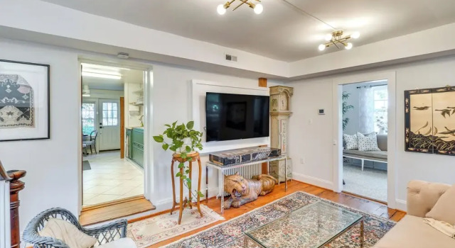 Cottage w/ Furnished Patio & Garden: Dtwn Leesburg, Reserva ahora Casa o chalet Leesburg Virginia
