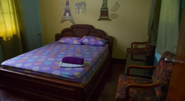 Mad COW Hostel Silom