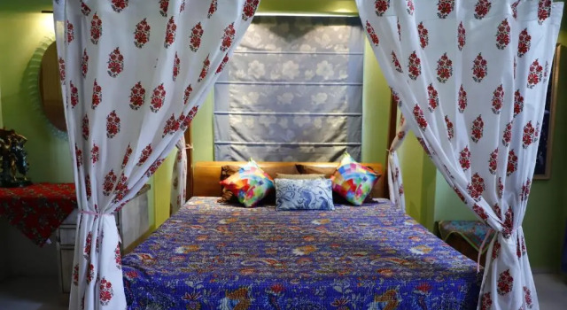 Двухместный номер Deluxe с балконом Aura Homestay Royal Villa