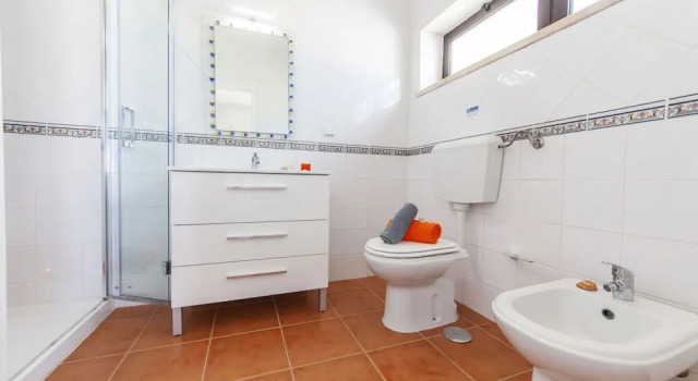 Вилла с 3 комнатами с балконом и с видом на море Villa Abel - Villa espaçosa com BBQ e piscina em Albufeira