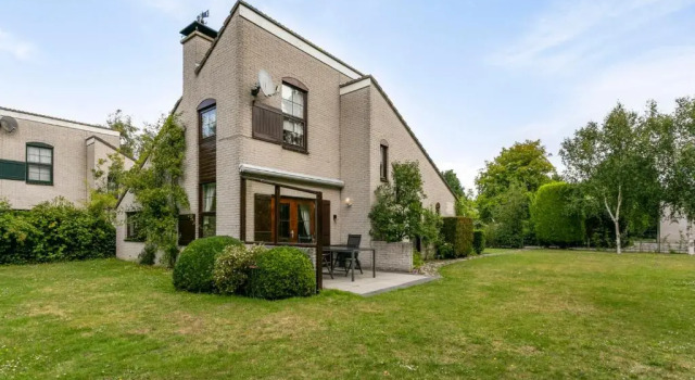 Doggersbank 39 - Noordzeepark Ouddorp - Not for companies - Luxurious house with big garden near the beach, Забронировать Отель Ауддорп 