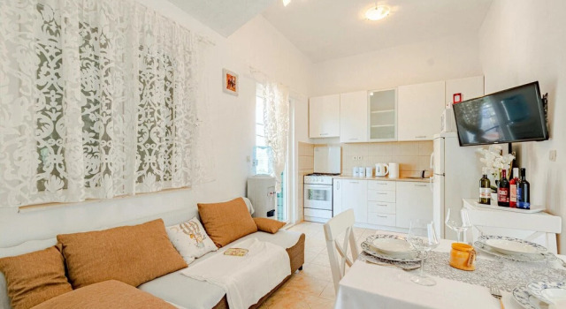 Nice Apartment in Osobljava With Wifi and 2 Bedrooms