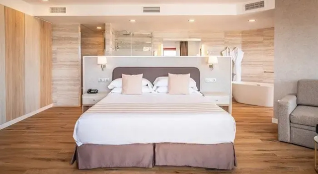 Полулюкс seafront Hotel Angela