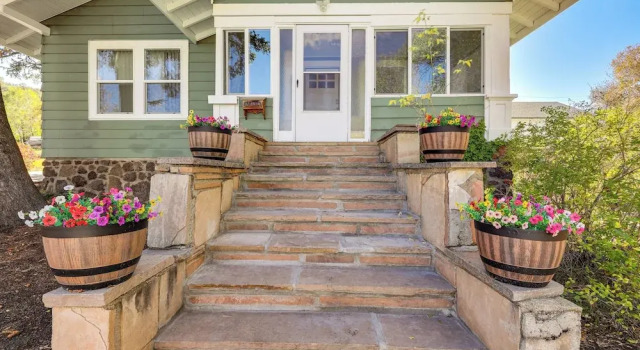 Коттедж Route 66 Retreat: Dog-friendly Home in Williams