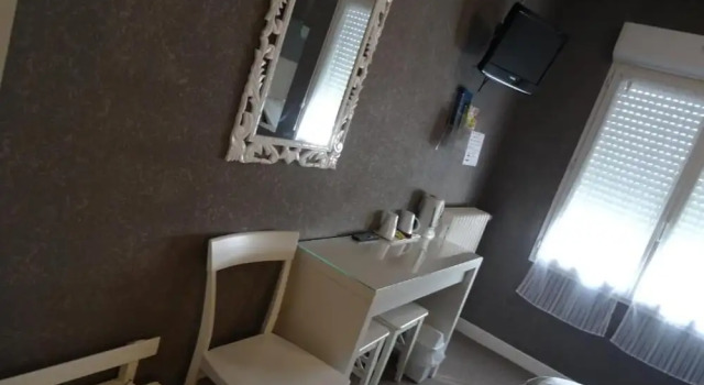 Au Bon Accueil, Rezerwuj Hotel Alban Tarn