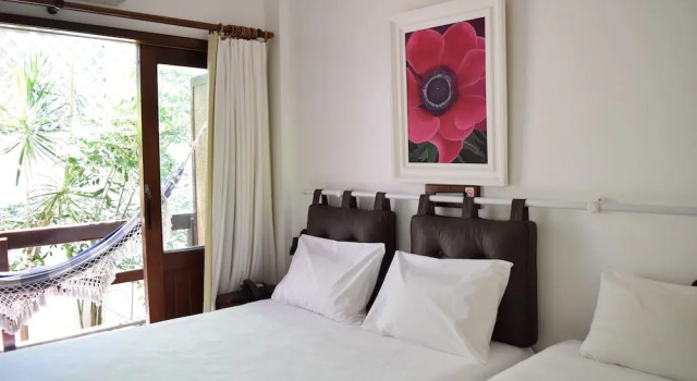 Трёхместный номер Standard с балконом Hotel Pousada Encanto de Itapoan