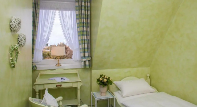 Одноместный номер Standard с видом на сад Hotel Wiesbaden