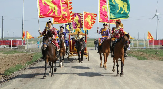 Xilingol Auspicious Horses, Book Hotel Xilinhot Inner Mongolia