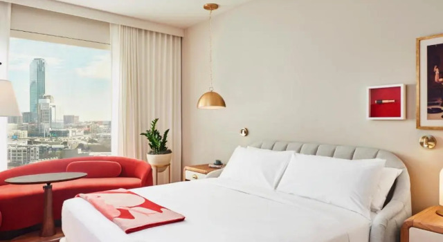 Номер Chamber Virgin Hotels Dallas