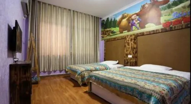 Zhangjiajie Panda Hostel, Забронировать Хостел Йонг Дин 