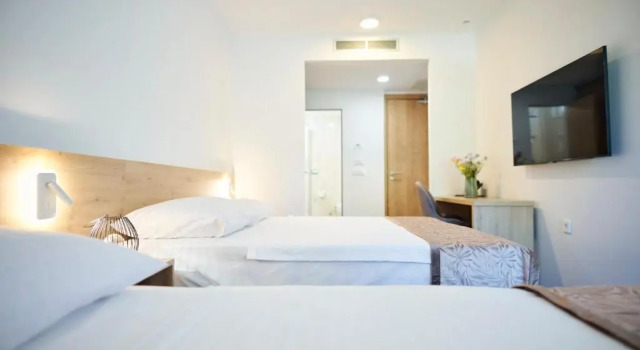 Трёхместный номер Standard с балконом Colentum Resort Murter